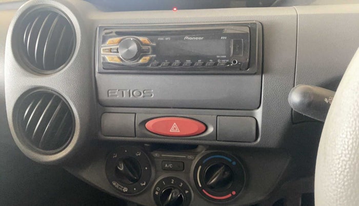 2012 Toyota Etios Liva G, Petrol, Manual, 86,850 km, Dashboard - Air Re-circulation knob is not working