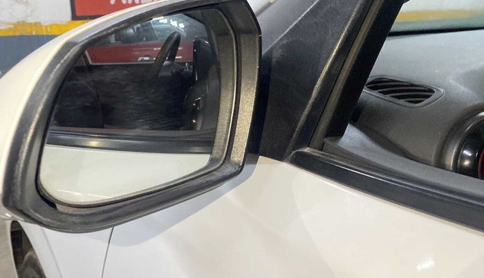 2021 Hyundai AURA SX+ 1.0 TURBO GDI MT, Petrol, Manual, 24,628 km, Left rear-view mirror - Minor folding noise
