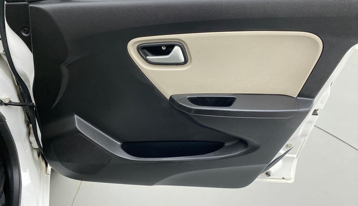 2019 Maruti Alto LXI, Petrol, Manual, 24,920 km, Driver Side Door Panels Control
