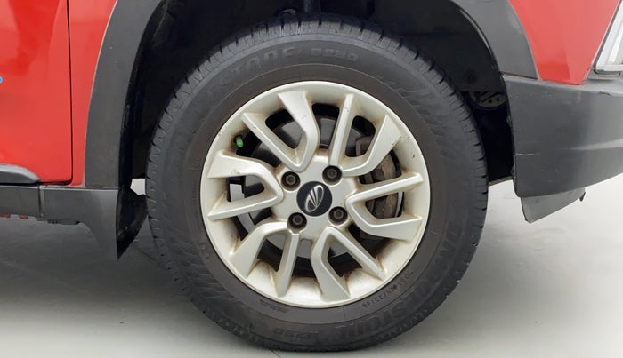 2016 Mahindra Kuv100 K8 6 STR, Petrol, Manual, 45,114 km, Right Front Wheel