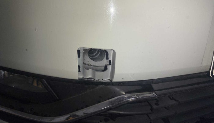 2014 Volkswagen Polo COMFORTLINE 1.5L, Diesel, Manual, 71,036 km, Front bumper - Minor scratches