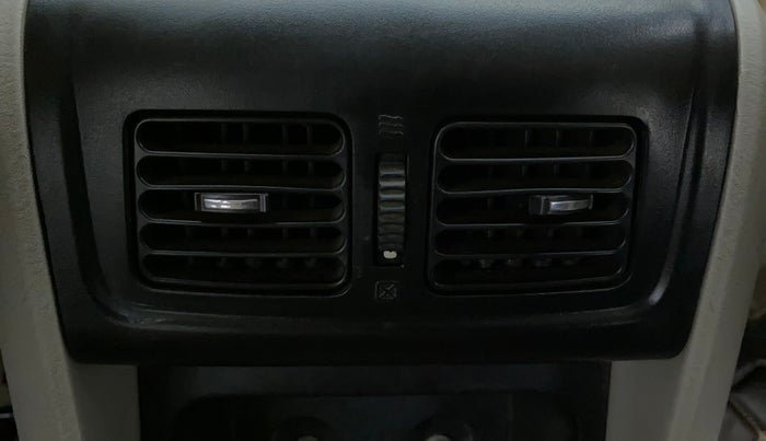 2015 Mahindra Scorpio S4, Diesel, Manual, 79,112 km, Rear AC Vents