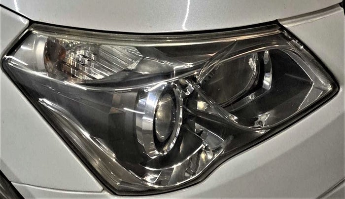 2016 Maruti Ciaz ZDI SHVS, Diesel, Manual, 81,474 km, Right headlight - Faded