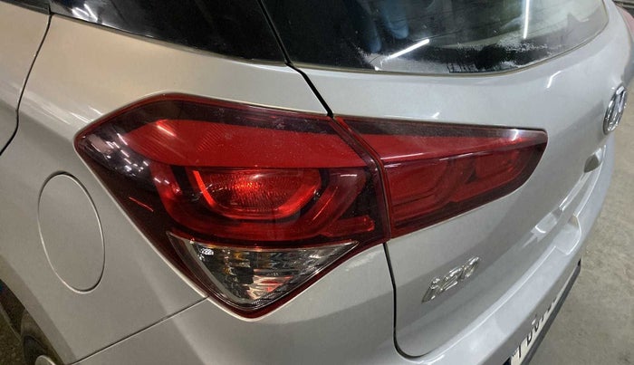 2016 Hyundai Elite i20 SPORTZ 1.4 CRDI, Diesel, Manual, 55,438 km, Left tail light - Minor scratches