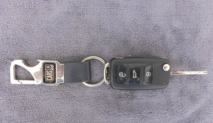 2017 Volkswagen Ameo HIGHLINE1.5L, Diesel, Manual, 49,926 km, Key Close Up