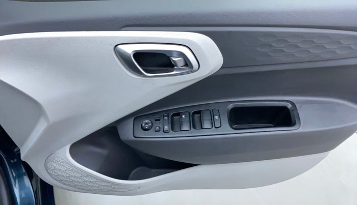 2020 Hyundai GRAND I10 NIOS SPORTZ AMT 1.2 KAPPA VTVT, Petrol, Automatic, 62,402 km, Driver Side Door Panels Control