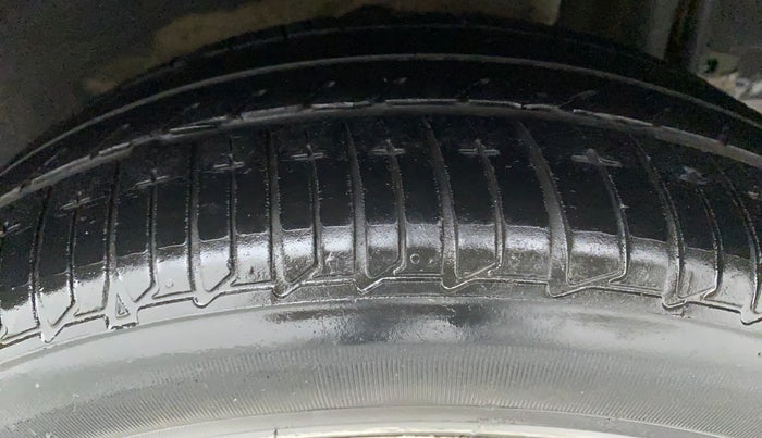 2015 Nissan Micra XV CVT, Petrol, Automatic, 82,677 km, Left Rear Tyre Tread