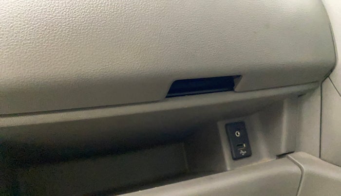 2015 Nissan Micra XV CVT, Petrol, Automatic, 82,677 km, Dashboard - Dashboard Noise