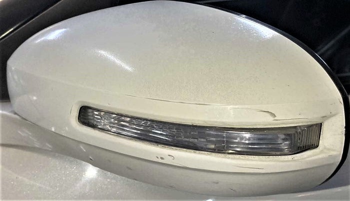 2016 Maruti Swift VDI (O), Diesel, Manual, 37,260 km, Left rear-view mirror - Indicator light not working