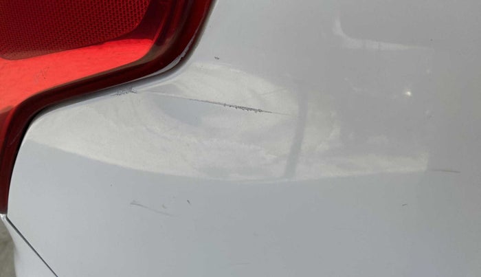 2014 Hyundai Xcent SX AT 1.2 (O), Petrol, Automatic, 51,764 km, Right quarter panel - Slightly dented