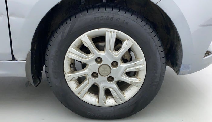 2018 Tata Tiago XZ PLUS DIESEL, Diesel, Manual, 85,984 km, Right Front Wheel