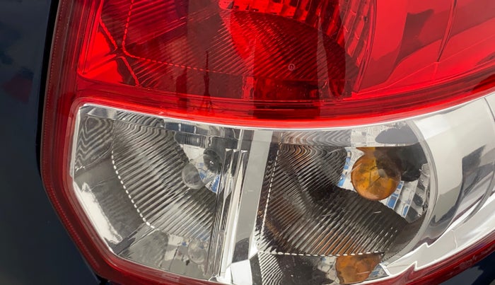 2018 Maruti Ertiga VDI SHVS, Diesel, Manual, 66,972 km, Right tail light - Reverse gear light not functional