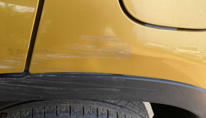 2016 Maruti Vitara Brezza ZDI PLUS DUAL TONE, Diesel, Manual, 42,271 km, Left quarter panel - Minor scratches