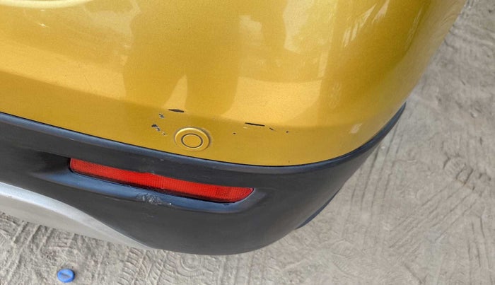 2016 Maruti Vitara Brezza ZDI PLUS DUAL TONE, Diesel, Manual, 42,271 km, Rear bumper - Paint is slightly damaged