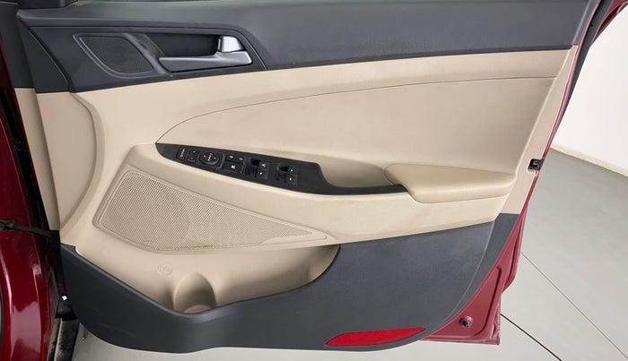 2017 Hyundai Tucson 2WD MT PETROL, Petrol, Manual, 38,835 km, Driver Side Door Panels Control