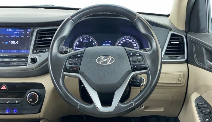 2017 Hyundai Tucson 2WD MT PETROL, Petrol, Manual, 38,835 km, Steering Wheel Close Up