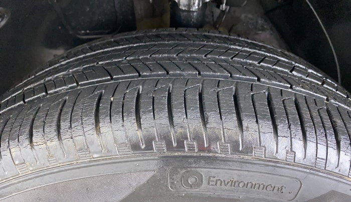 2017 Hyundai Tucson 2WD MT PETROL, Petrol, Manual, 38,835 km, Left Front Tyre Tread