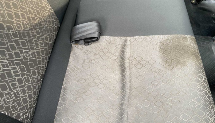 2019 Maruti Alto 800 LXI, Petrol, Manual, 58,315 km, Second-row left seat - Cover slightly stained