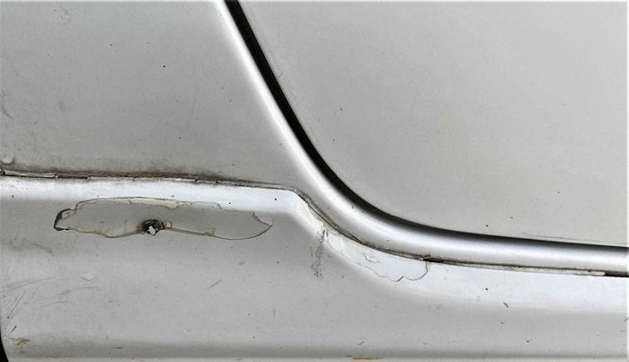 2011 Toyota Etios VX, Petrol, Manual, 65,735 km, Right running board - Paint has minor damage