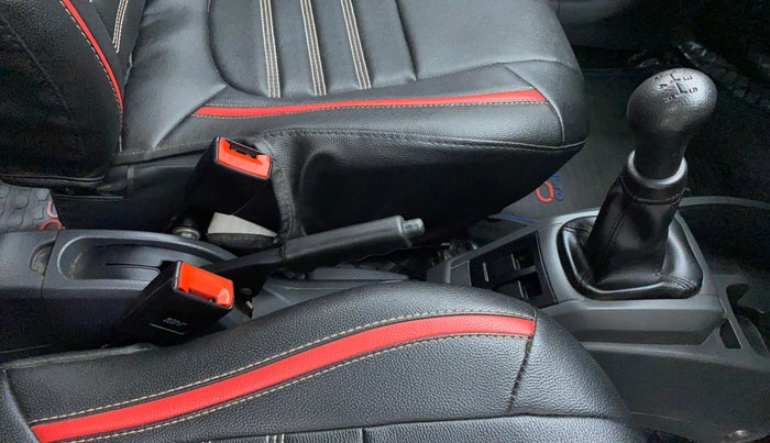 2017 Maruti Alto 800 LXI, Petrol, Manual, 25,202 km, Gear Lever