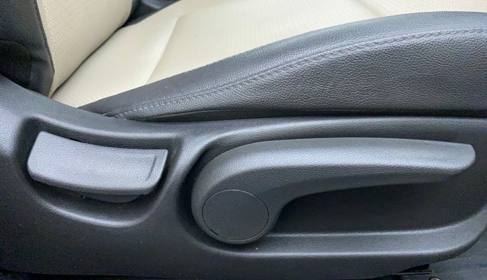 2021 Hyundai Verna SX (O) 1.5 VTVT IVT, Petrol, Automatic, 14,121 km, Driver Side Adjustment Panel