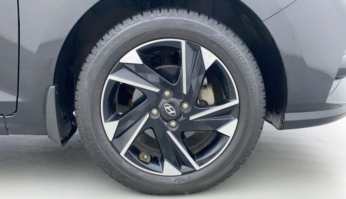 2021 Hyundai Verna SX (O) 1.5 VTVT IVT, Petrol, Automatic, 14,121 km, Right Front Wheel