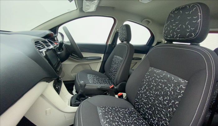 2022 Tata Tiago XZ PLUS CNG, CNG, Manual, 1,409 km, Right Side Front Door Cabin