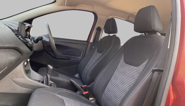 2019 Ford New Figo TITANIUM 1.2 PETROL MT, Petrol, Manual, 31,309 km, Right Side Front Door Cabin