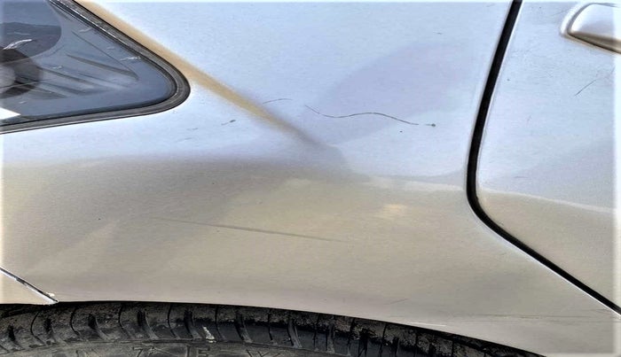 2012 Honda Brio V MT, Petrol, Manual, 83,124 km, Right quarter panel - Minor scratches