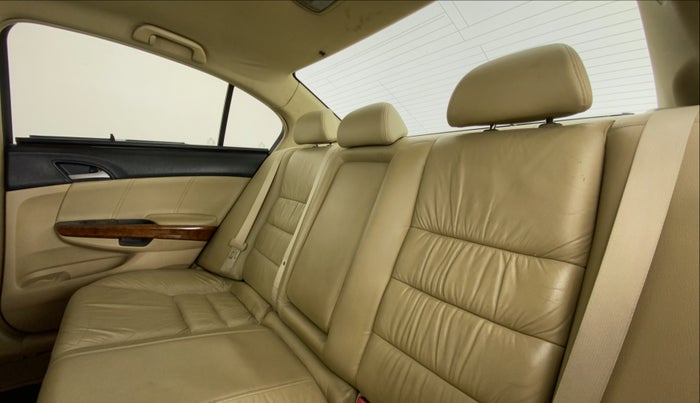 2012 Honda Accord 2.4L I-VTEC AT, Petrol, Automatic, 63,465 km, Right Side Rear Door Cabin