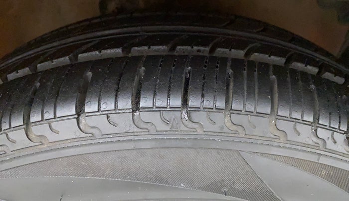2018 Maruti Celerio ZXI AMT (O), Petrol, Automatic, 66,511 km, Right Front Tyre Tread