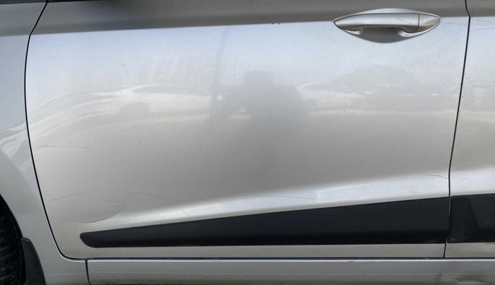 2015 Hyundai Xcent SX 1.1 CRDI, Diesel, Manual, 58,042 km, Front passenger door - Slightly dented