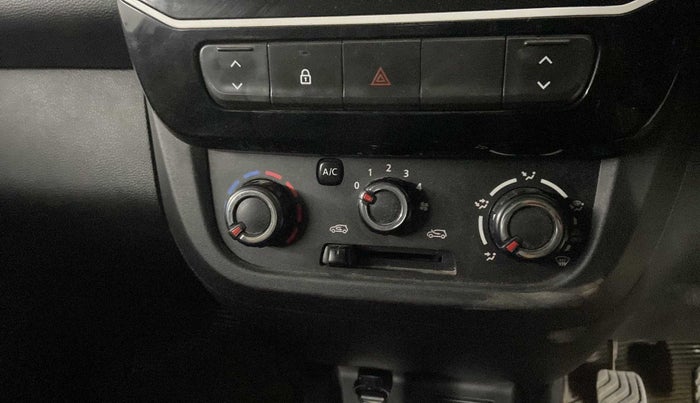 2022 Renault Kwid CLIMBER MT 1.0, Petrol, Manual, 5,943 km, Dashboard - Air Re-circulation knob is not working