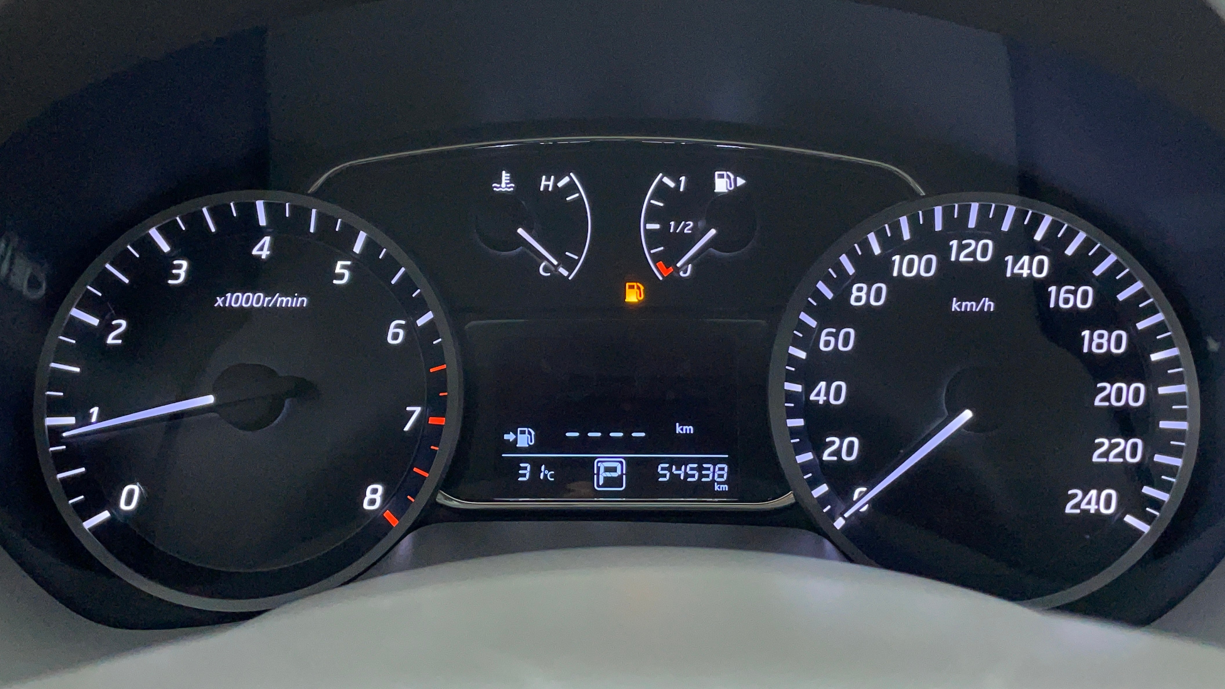 Nissan Sentra-Odometer View