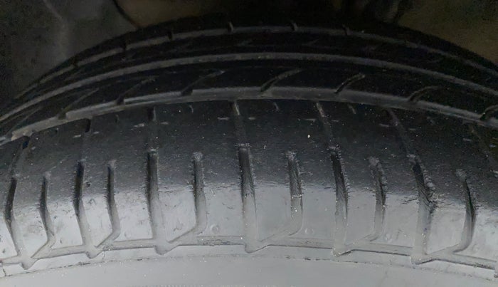 2018 Hyundai Elite i20 ASTA 1.2, Petrol, Manual, 44,400 km, Left Front Tyre Tread