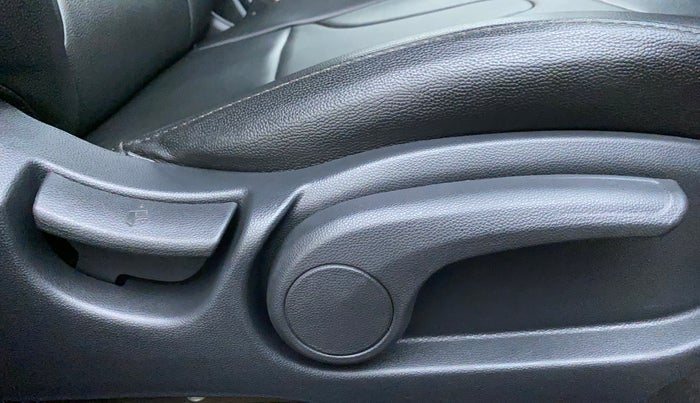 2018 Hyundai Elite i20 ASTA 1.2, Petrol, Manual, 44,400 km, Driver Side Adjustment Panel