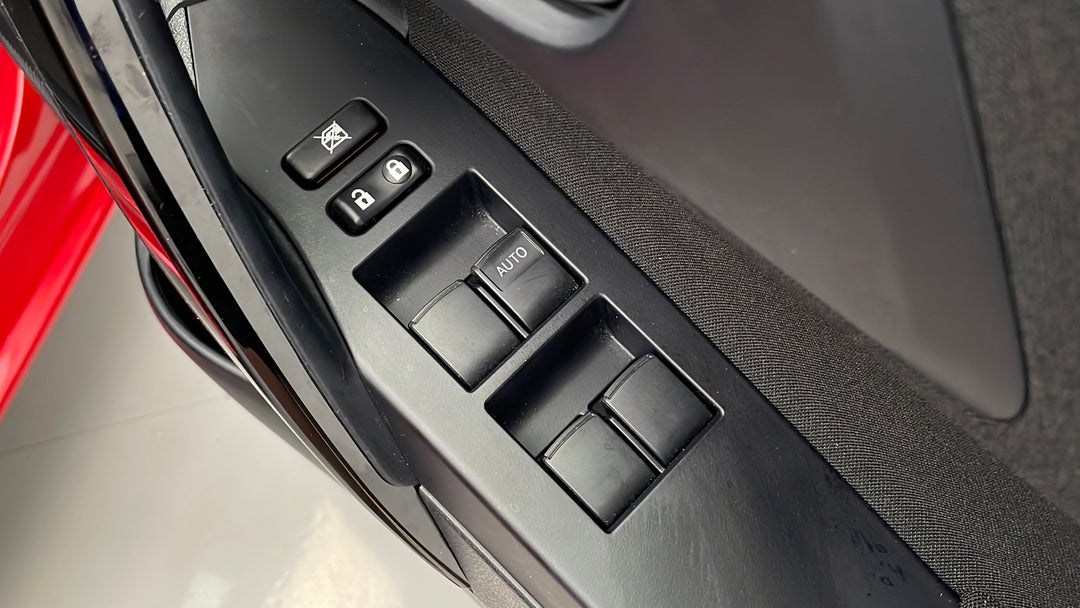 2017 Toyota Corolla Ascent Sport, Automatic, 9446 km, Drivers Side Door Panel Controls