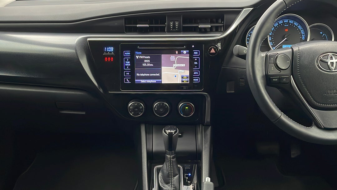 2017 Toyota Corolla Ascent Sport, Automatic, 9446 km, Center Console