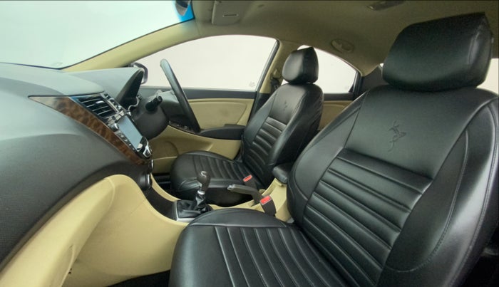 2017 Hyundai Verna 1.6 VTVT SX, Petrol, Manual, 51,878 km, Right Side Front Door Cabin