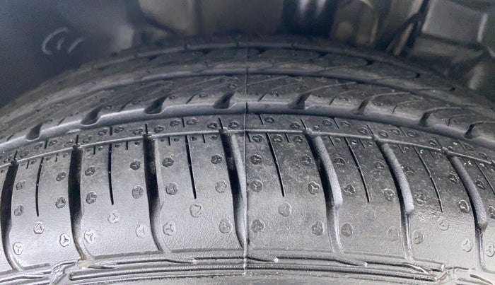 2017 Tata TIGOR XZ (O) PETROL, Petrol, Manual, 41,533 km, Right Front Tyre Tread