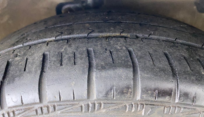 2020 Maruti Celerio VXI CNG, CNG, Manual, 75,044 km, Right Front Tyre Tread