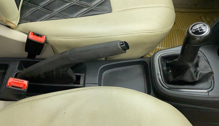 2011 Volkswagen Polo COMFORTLINE 1.2L PETROL, Petrol, Manual, 48,127 km, Gear Lever