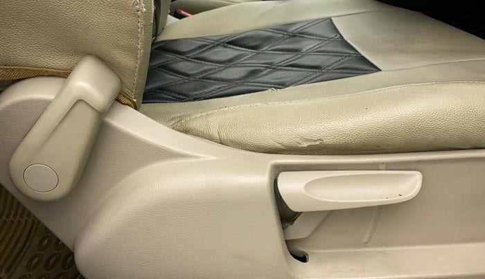 2011 Volkswagen Polo COMFORTLINE 1.2L PETROL, Petrol, Manual, 48,127 km, Driver Side Adjustment Panel