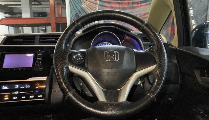 2018 Honda Jazz 1.2L I-VTEC V CVT, Petrol, Automatic, 85,110 km, Steering wheel - Steering cover is minor torn