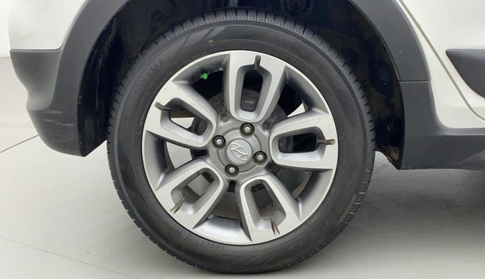 2017 Hyundai i20 Active 1.2 SX, Petrol, Manual, 61,739 km, Right Rear Wheel