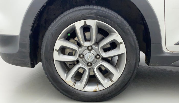 2017 Hyundai i20 Active 1.2 SX, Petrol, Manual, 61,739 km, Left Front Wheel
