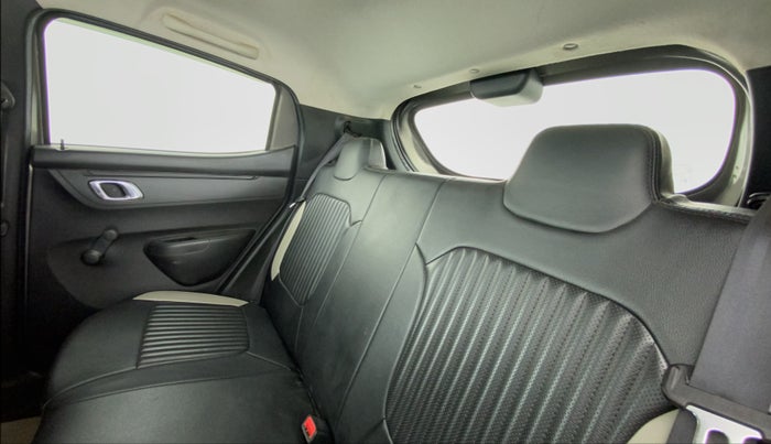 2019 Renault Kwid RXT 1.0 (O), Petrol, Manual, 37,390 km, Right Side Rear Door Cabin