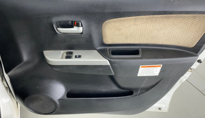 2018 Maruti Wagon R 1.0 LXI CNG, CNG, Manual, 27,939 km, Driver Side Door Panels Control