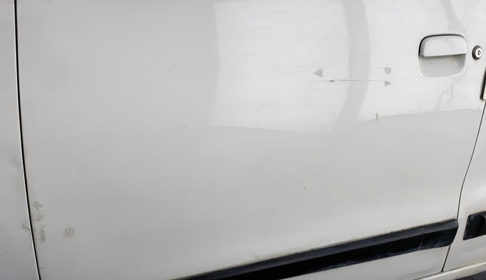 2018 Maruti Wagon R 1.0 LXI CNG, CNG, Manual, 27,184 km, Front passenger door - Slightly dented