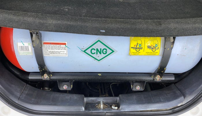 2018 Maruti Wagon R 1.0 LXI CNG, CNG, Manual, 27,939 km, Boot Inside